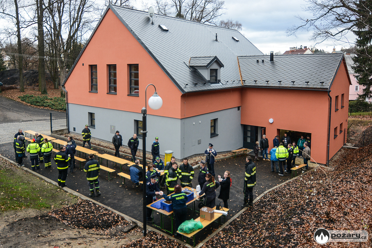 krasne prdelky na koníčka krasne prdelky na koníčka