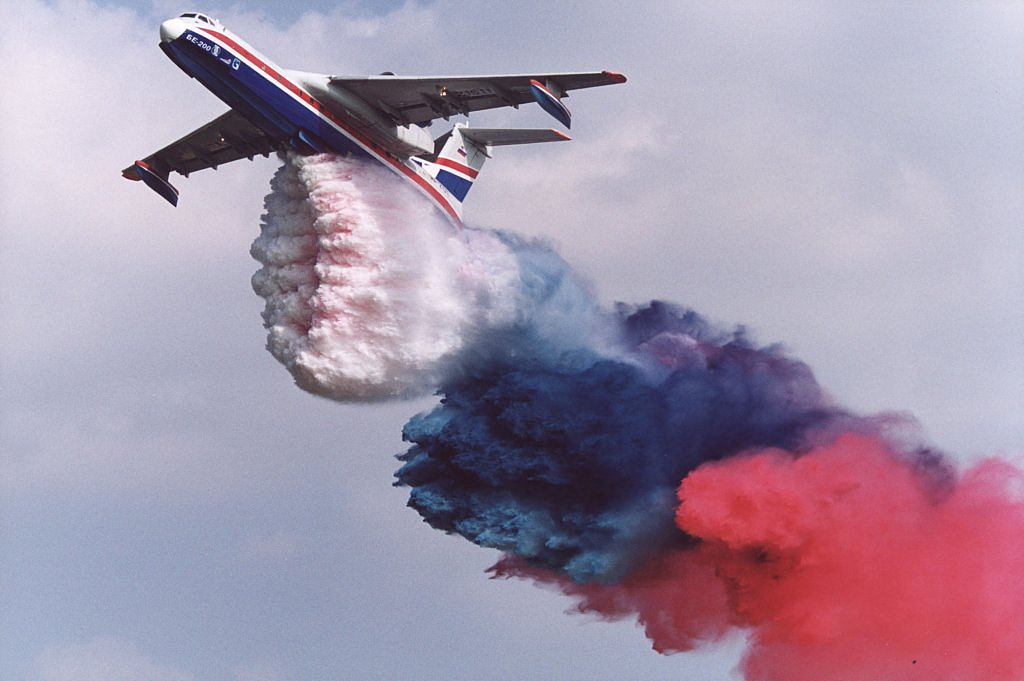 Ruský obojživelný vodní bombardér Berijev Be-200 Altair