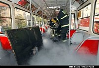 požár tramvaje, ul. Zenklova