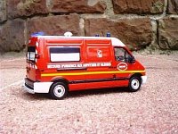 model sanitky Renault/Picot francouzských hasičů