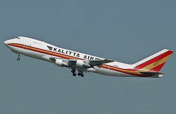 Boeing Kallita Air při úspěšném startu z Bruselu - archivní snímek