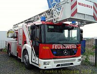 AZ 30 - MB Econic / Magirus s řiditelnou zadní nápravou pro Feuerwehr Duisburg