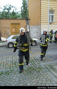 požár bytu Praha 3 