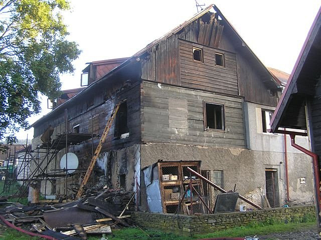 Požár domu na KlatovskusaxW ER