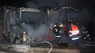 požár kamiónů v Horní ulici nedaleko čerpací stanice ESSO