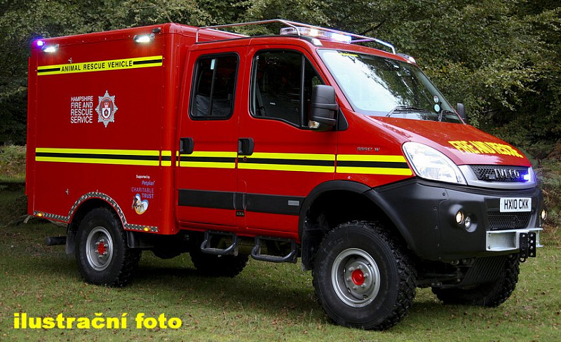 vůz zvířecí záchranky britských hasičů